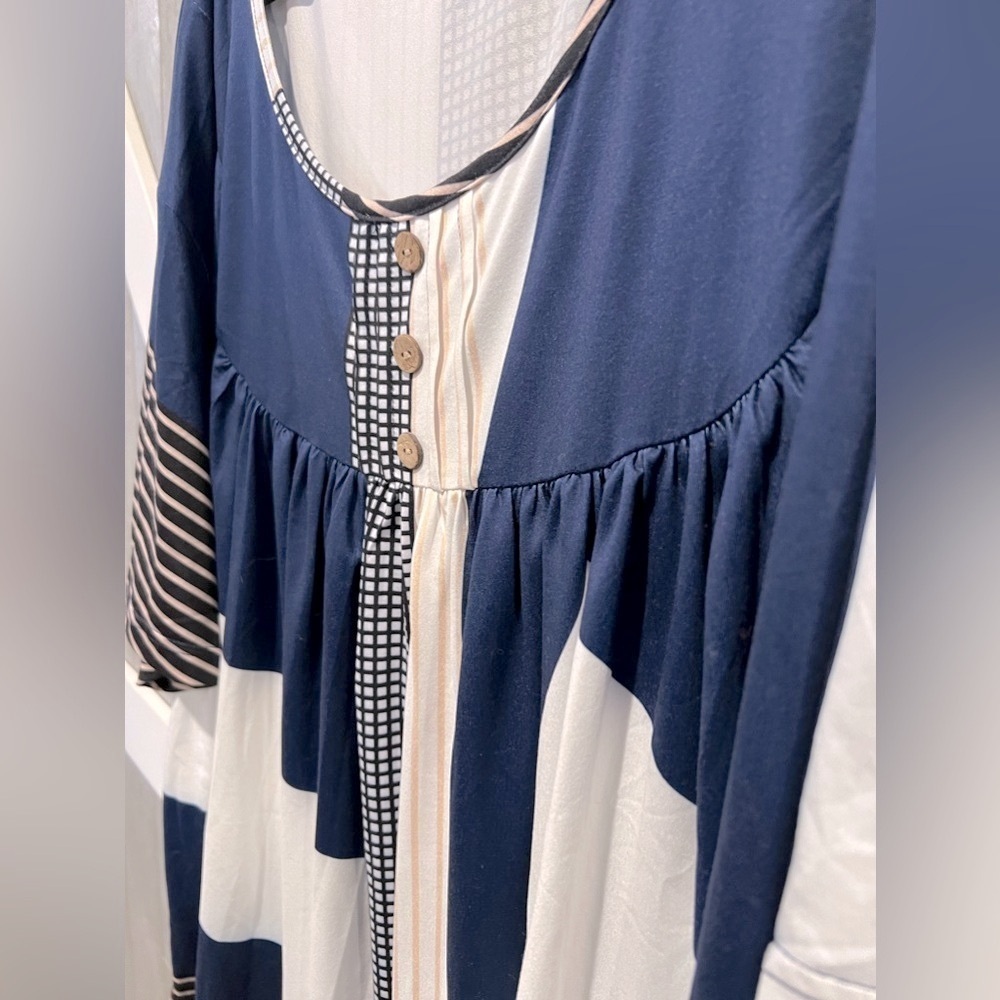 115. NWT Plus-Size Top for Women Summer Henley Shirts Flowy Tunics Tee 5XL - Picture 2 of 4